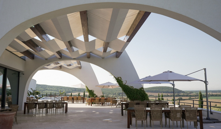 Chateau Grand Bari